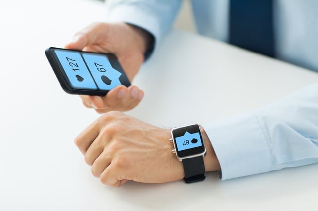 大型化するスマートフォンの悩みとその行方について考える スマートフォンとスマートウォッチ