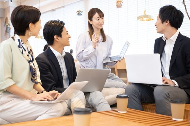 広報・PRってどんな仕事?向いてる人は? ミーティング