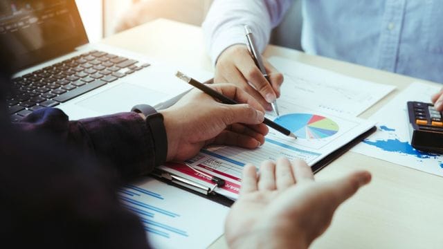 SNS運用代行の費用相場 SNS運用代行会社
