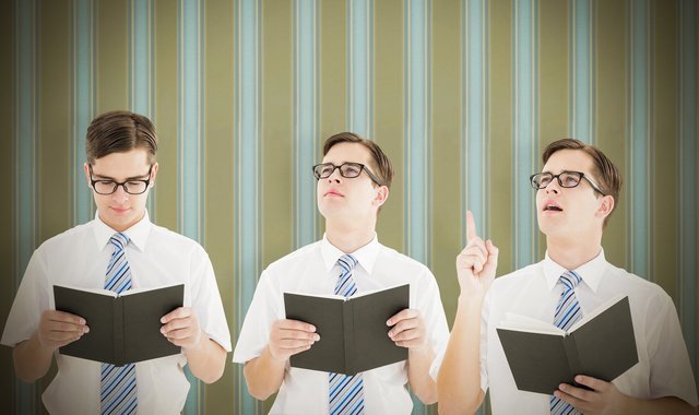 マーケティングエッセイ - ブログ連載この1年の振り返り 読書をして閃く男性